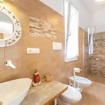 فيلة Enea *